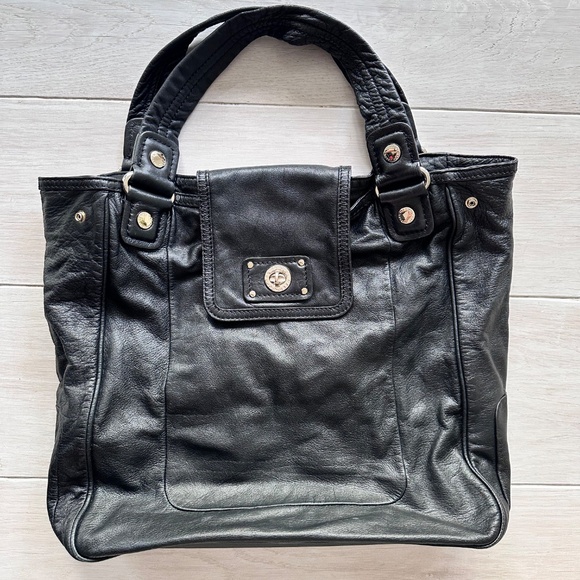 Marc Jacobs Turnkock Tote - Picture 2 of 14